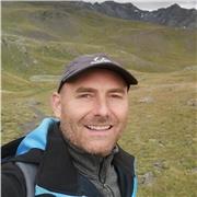 Titulaire d'un doctorat en sciences (physique chimie maths), parles couramment anglais et portugais ayant habité 7 ans en Angleterre et Pays de Galles et 8 ans au Brésil, Je donne des cours particuliers en ligne ou à domicile.